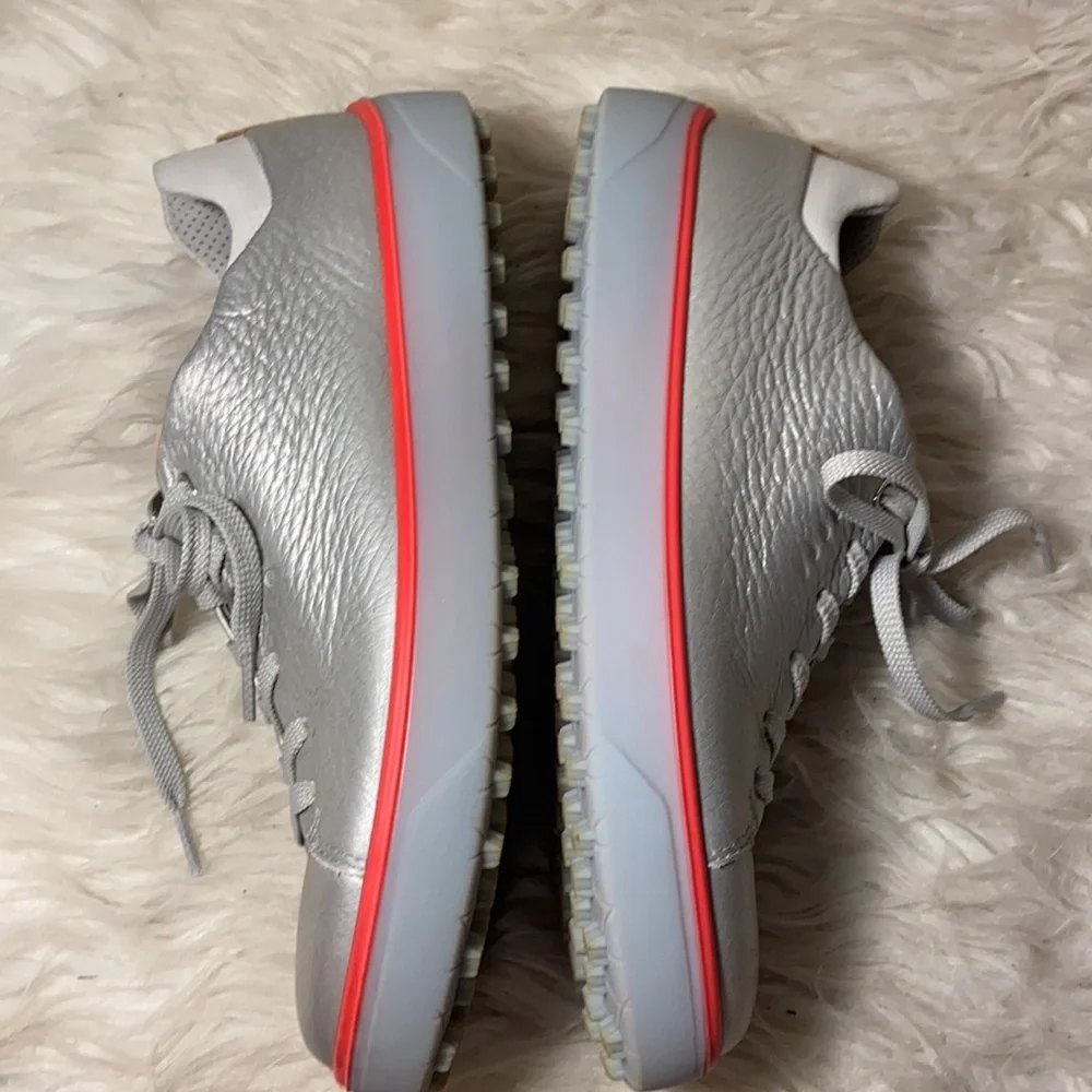 Like new Ecco hydromax silver  leather golf shoes